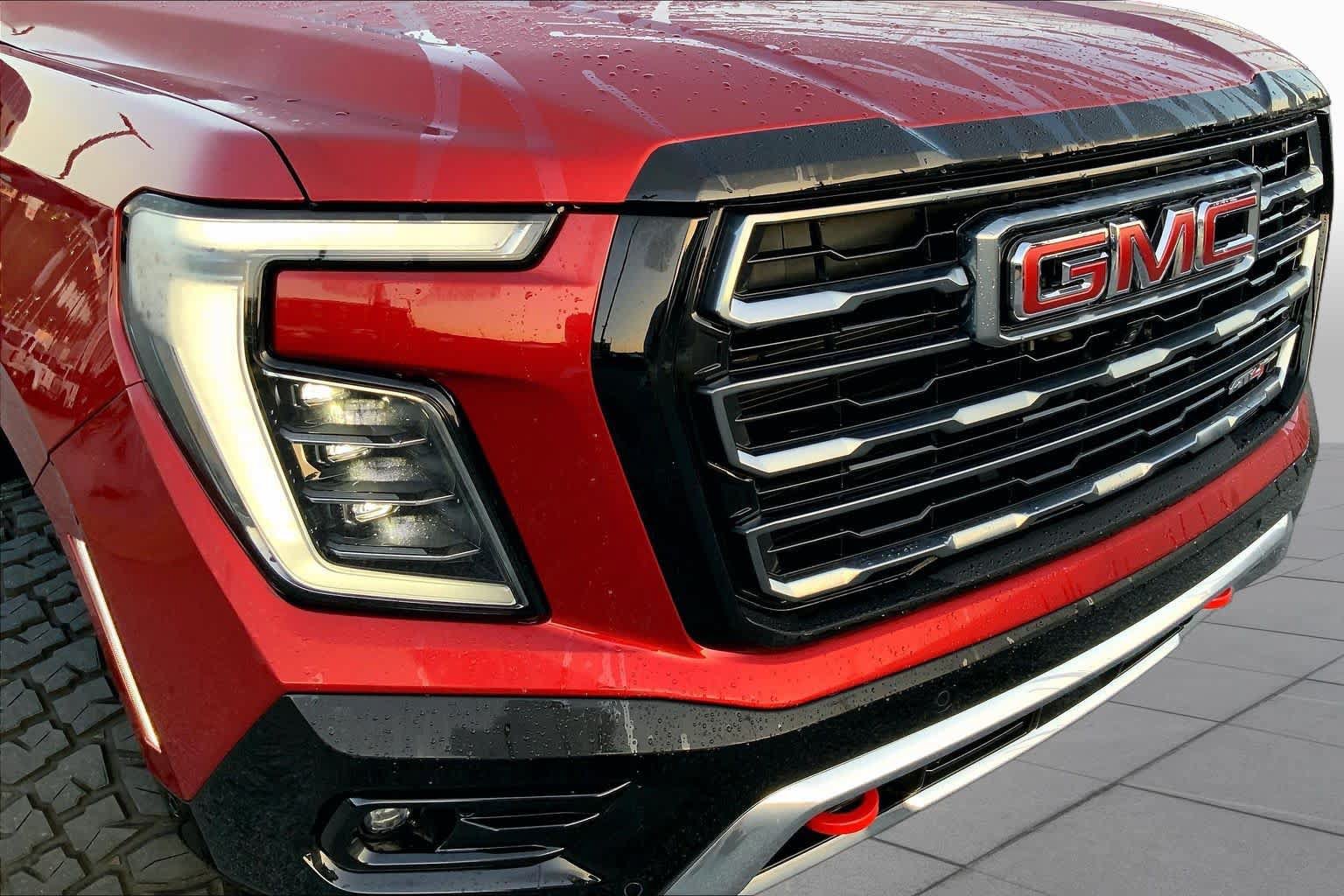 Used 2026 GMC Yukon AT4 w/ AT4 Premium Plus Package AWD/4WD image 29