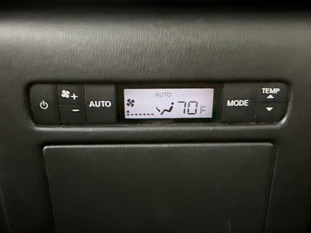 Used 2022 Nissan Armada Platinum image 26