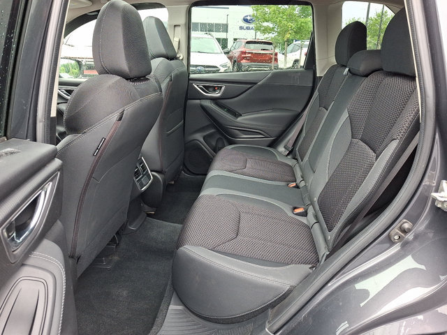 Used 2020 Subaru Forester Premium AWD/4WD image 11