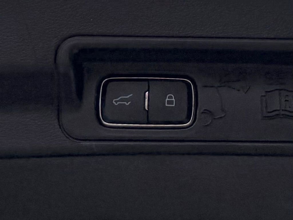 New 2026 Ford Explorer Platinum w/ LUX Leather Package image 8