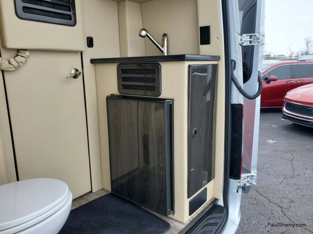 Used 2021 Mercedes-Benz Sprinter 2500 image 23