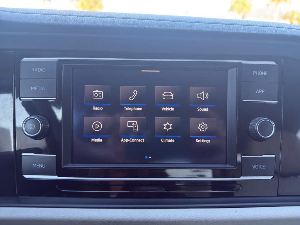 Used 2023 Volkswagen Jetta SE w/ Panoramic Sunroof Package image 19