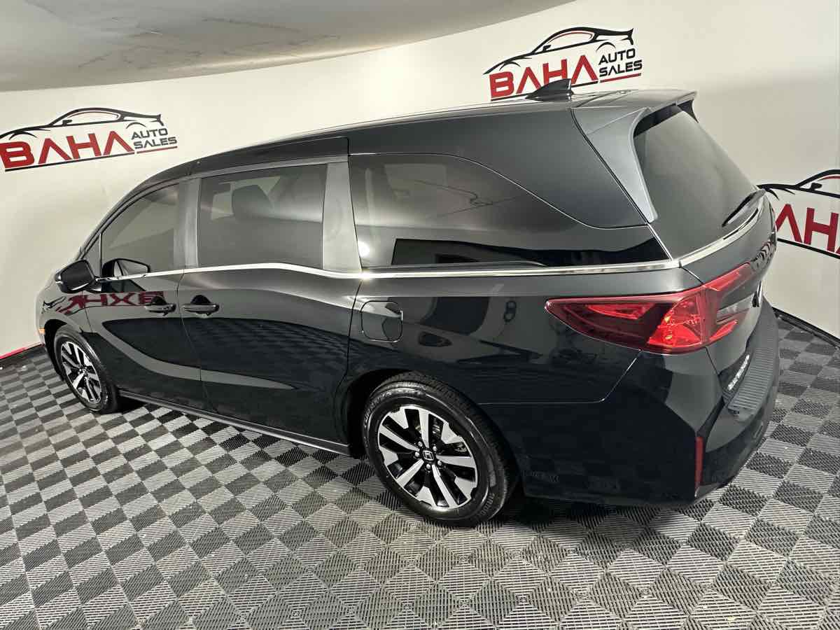 Used 2025 Honda Odyssey EX-L image 6