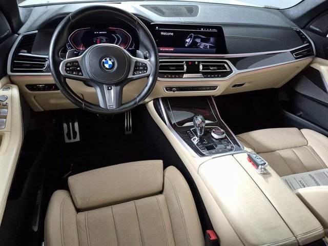 Used 2022 BMW X7 M50i image 10