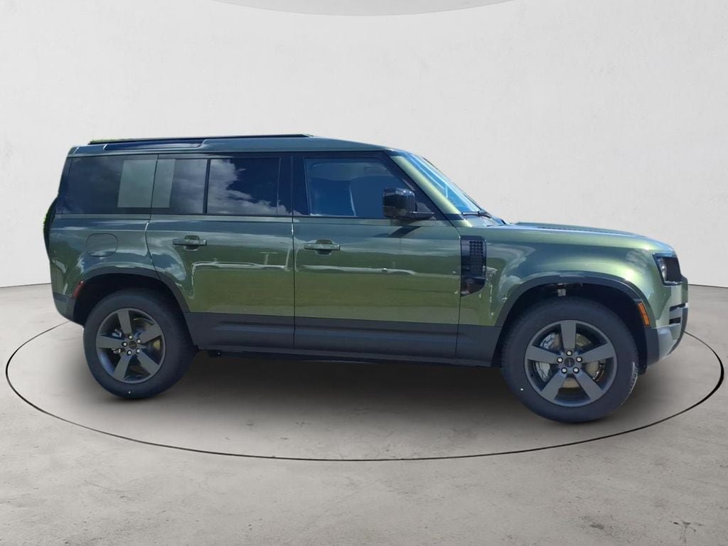 New 2026 Land Rover Defender 110 S AWD/4WD image 4