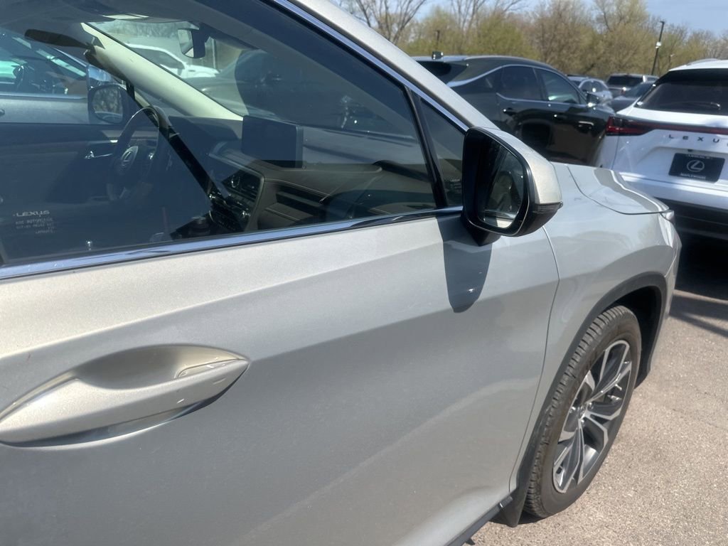 Used 2020 Lexus RX 350L Premium w/ Premium Package AWD/4WD image 18