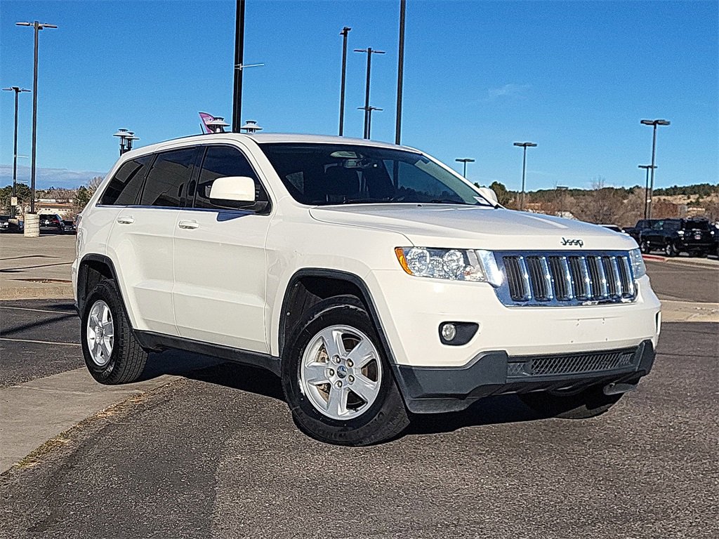 Used 2012 Jeep Grand Cherokee Laredo image 2