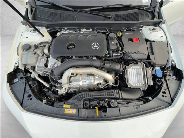 Used 2025 Mercedes-Benz CLA 250 4MATIC image 24