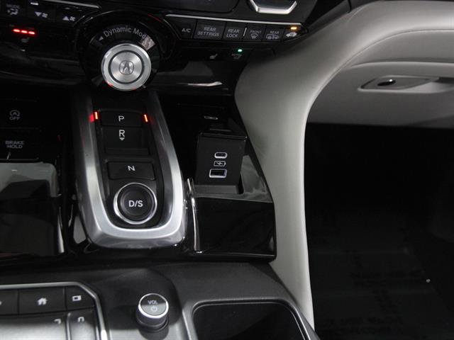 Used 2023 Acura MDX SH-AWD w/ Technology Package image 16