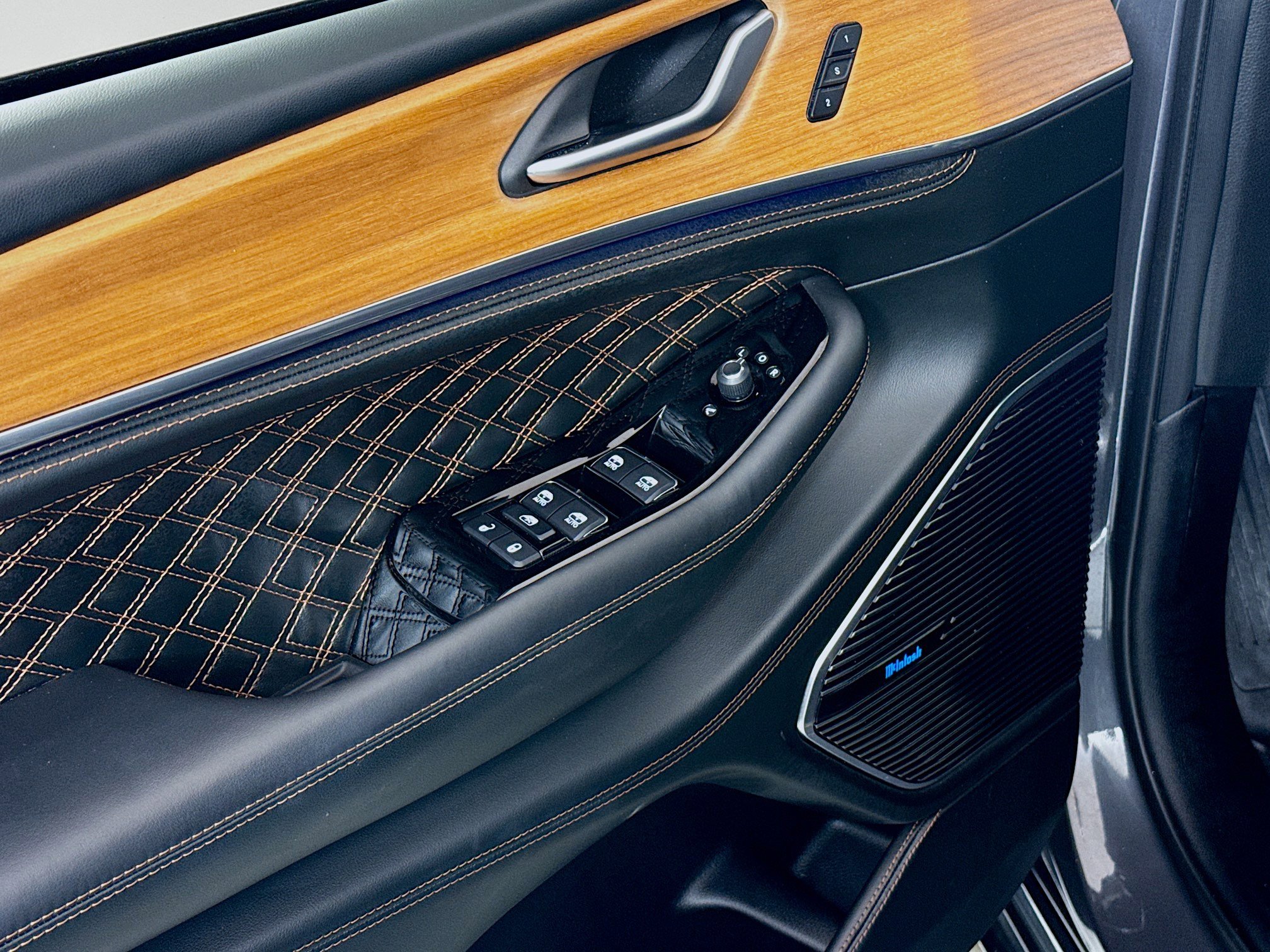 Used 2023 Jeep Grand Cherokee L Summit image 20