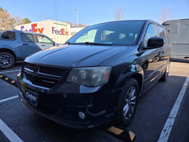 Used 2014 Dodge Grand Caravan R/T image 2