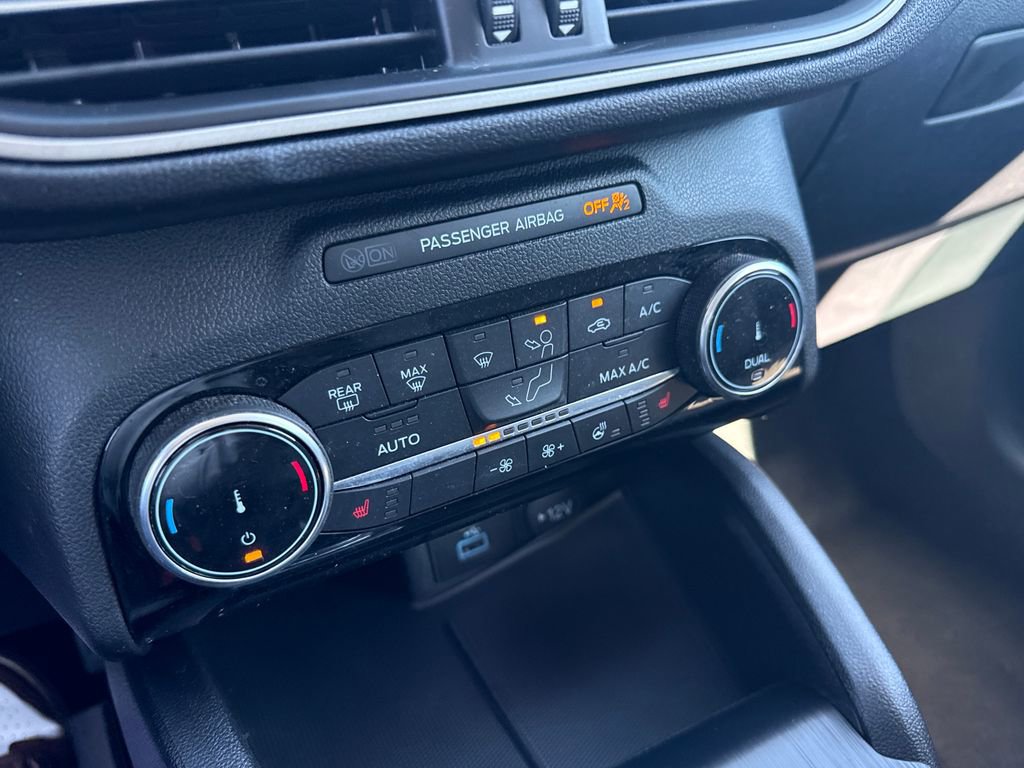 Used 2022 Ford Escape SE w/ Convenience Package image 38