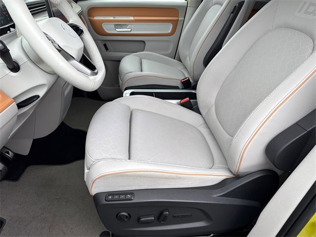 Certified 2025 Volkswagen ID. Buzz 1st Edition image 41