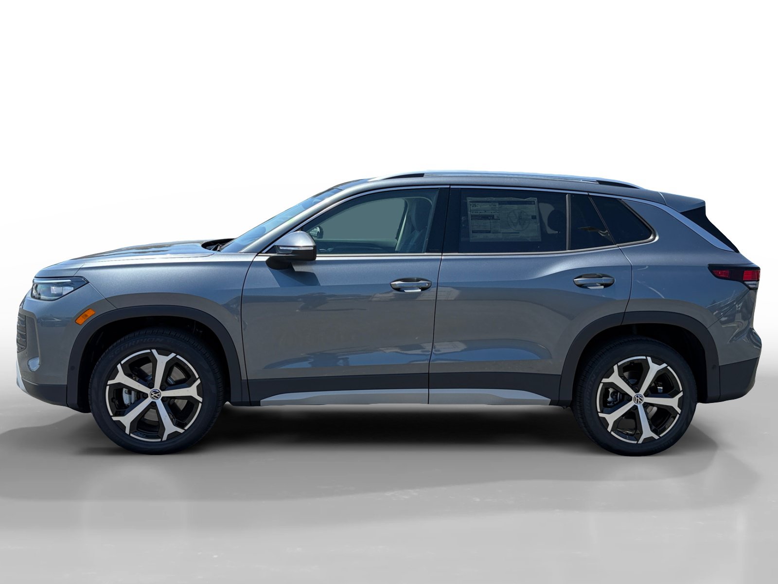 New 2026 Volkswagen Tiguan SE AWD/4WD image 2