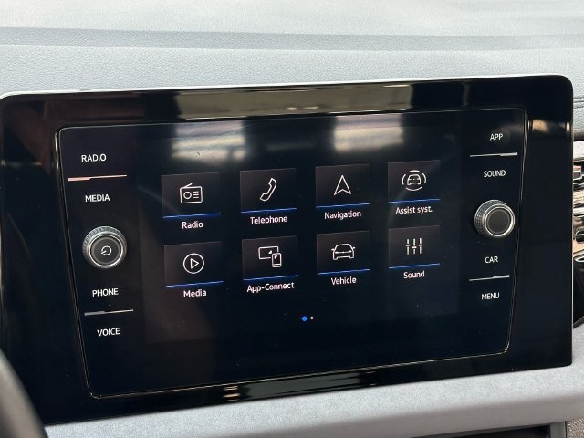 Used 2025 Volkswagen Jetta SE FWD image 16