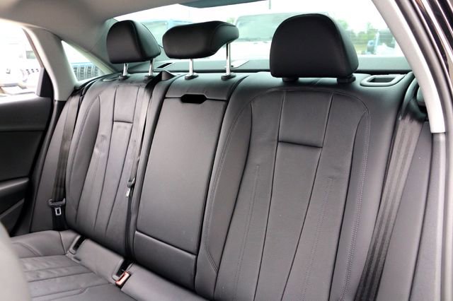 Used 2019 Audi A4 2.0T Premium image 24