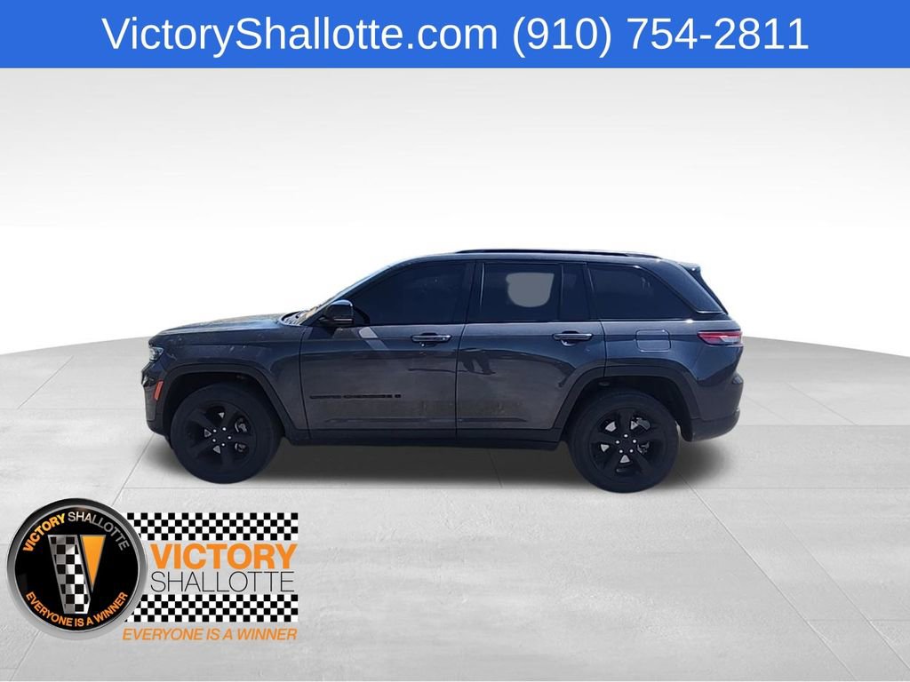 Certified 2023 Jeep Grand Cherokee Altitude AWD/4WD image 18
