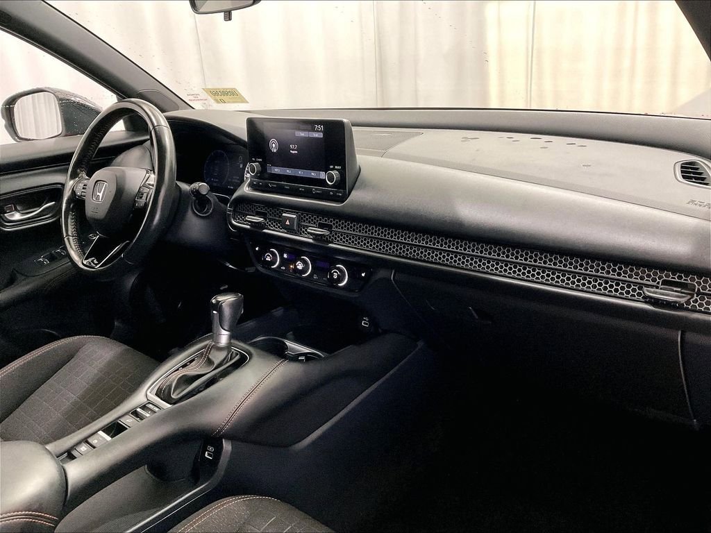 Used 2023 Honda HR-V Sport image 14