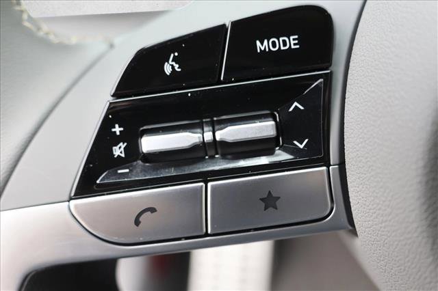 New 2026 Hyundai Elantra SEL Sport FWD image 14