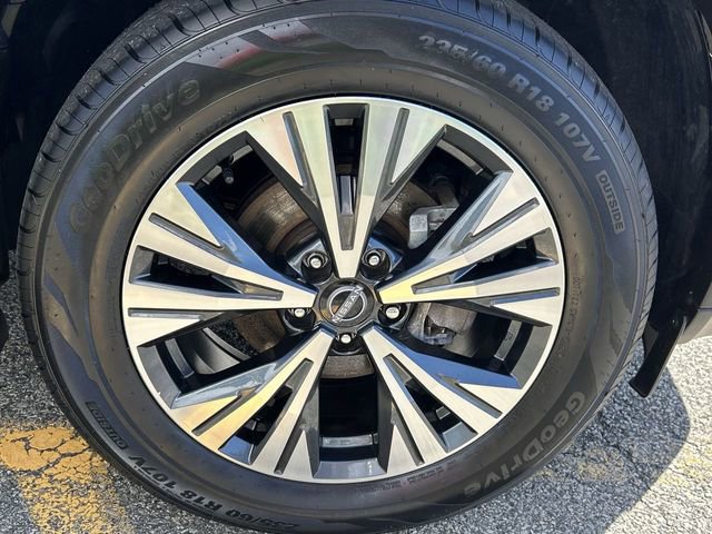 Certified 2023 Nissan Rogue SV AWD/4WD image 13