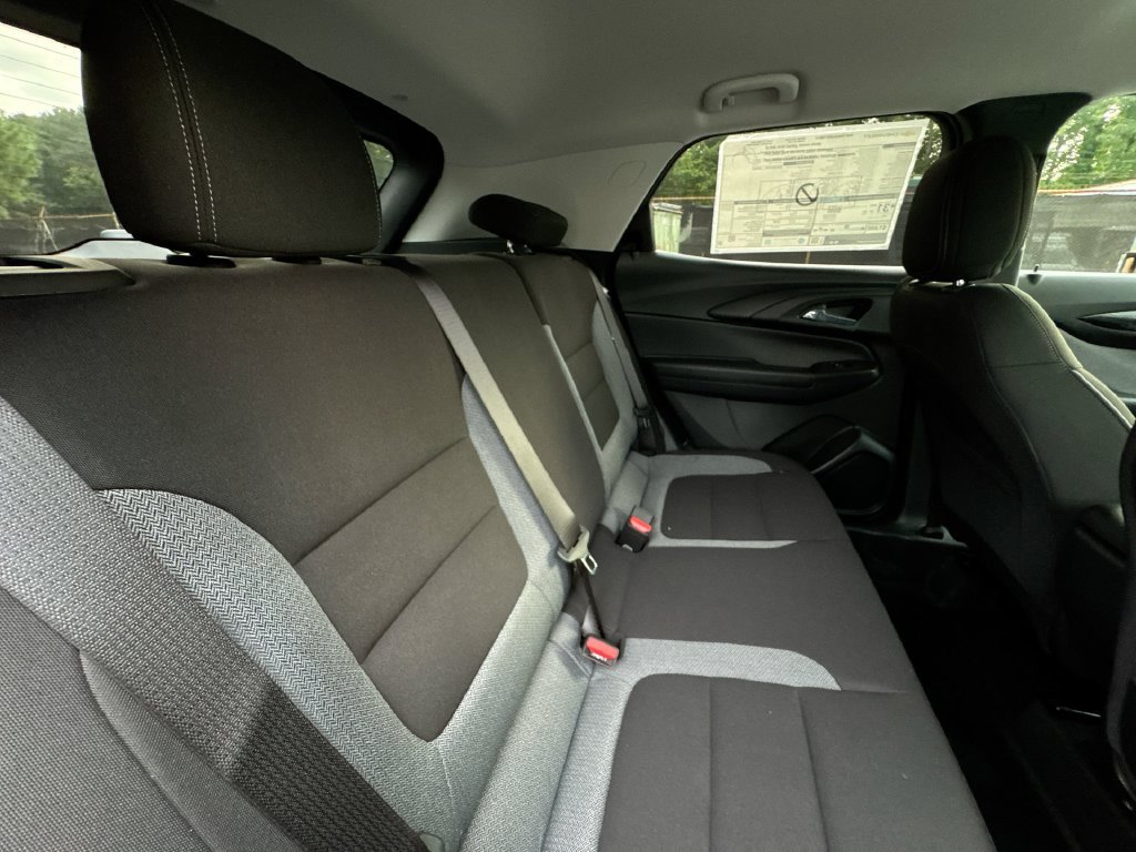 New 2026 Chevrolet TrailBlazer LT w/ Midnight Edition FWD image 29
