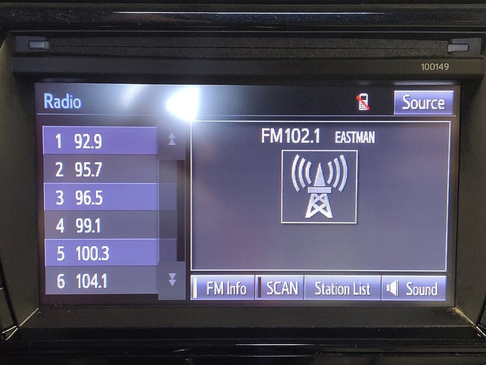 Used 2015 Toyota Corolla LE FWD image 25