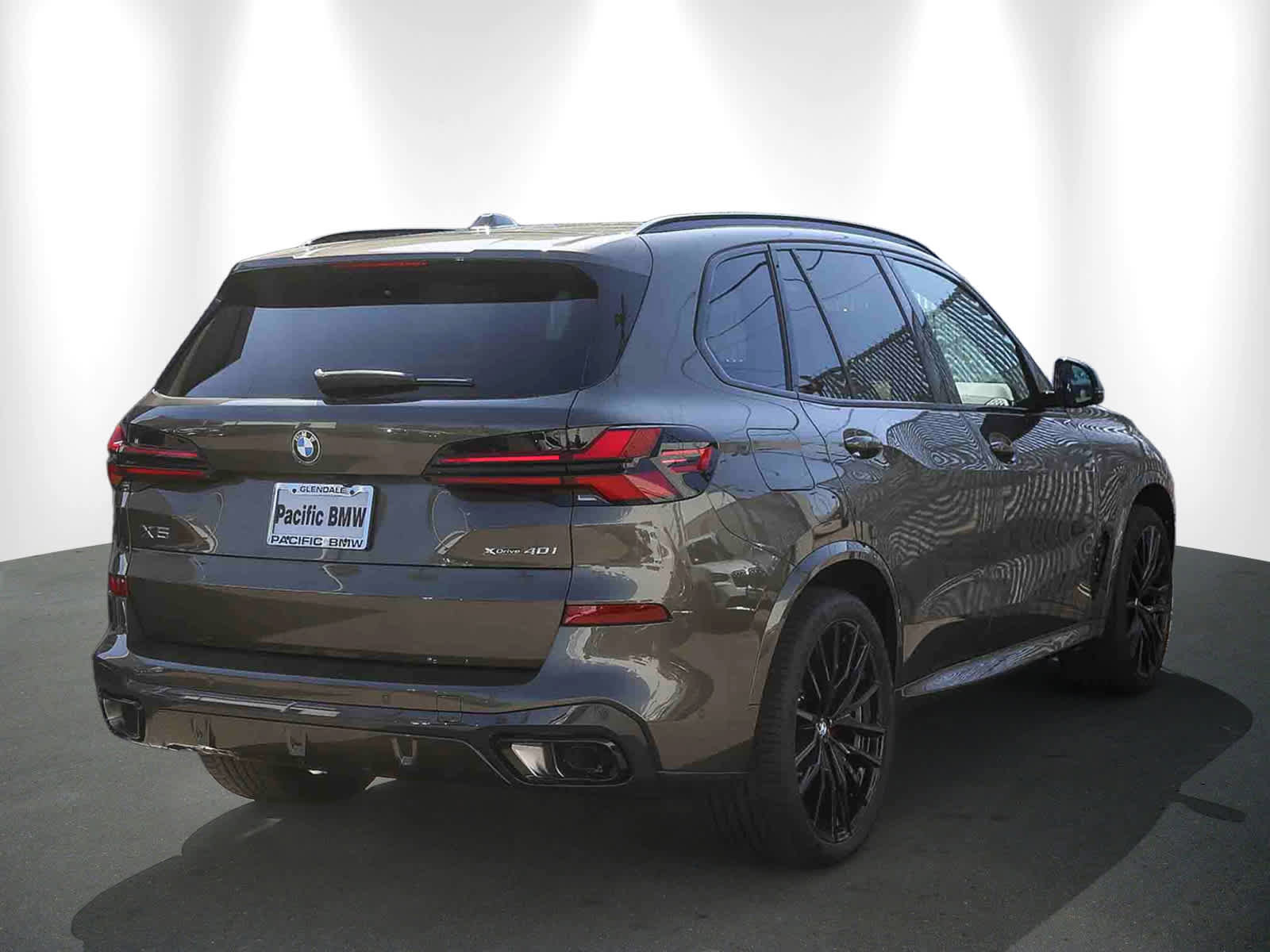 New 2026 BMW X5 xDrive40i w/ M Sport Package image 6