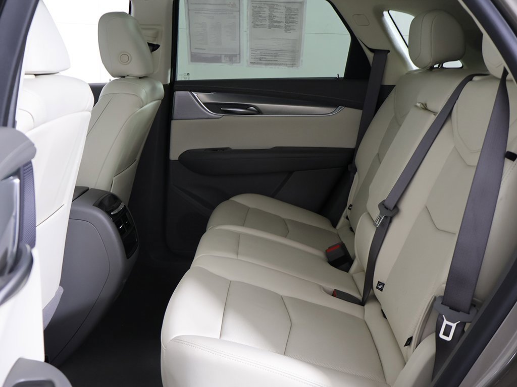 Used 2023 Cadillac XT5 Premium Luxury image 32