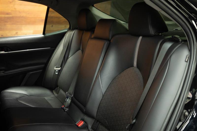Used 2022 Toyota Camry XSE w/ Carpet Mat Package (TMS) FWD image 12