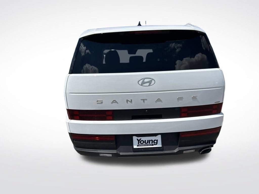Used 2024 Hyundai Santa Fe SE AWD/4WD image 4