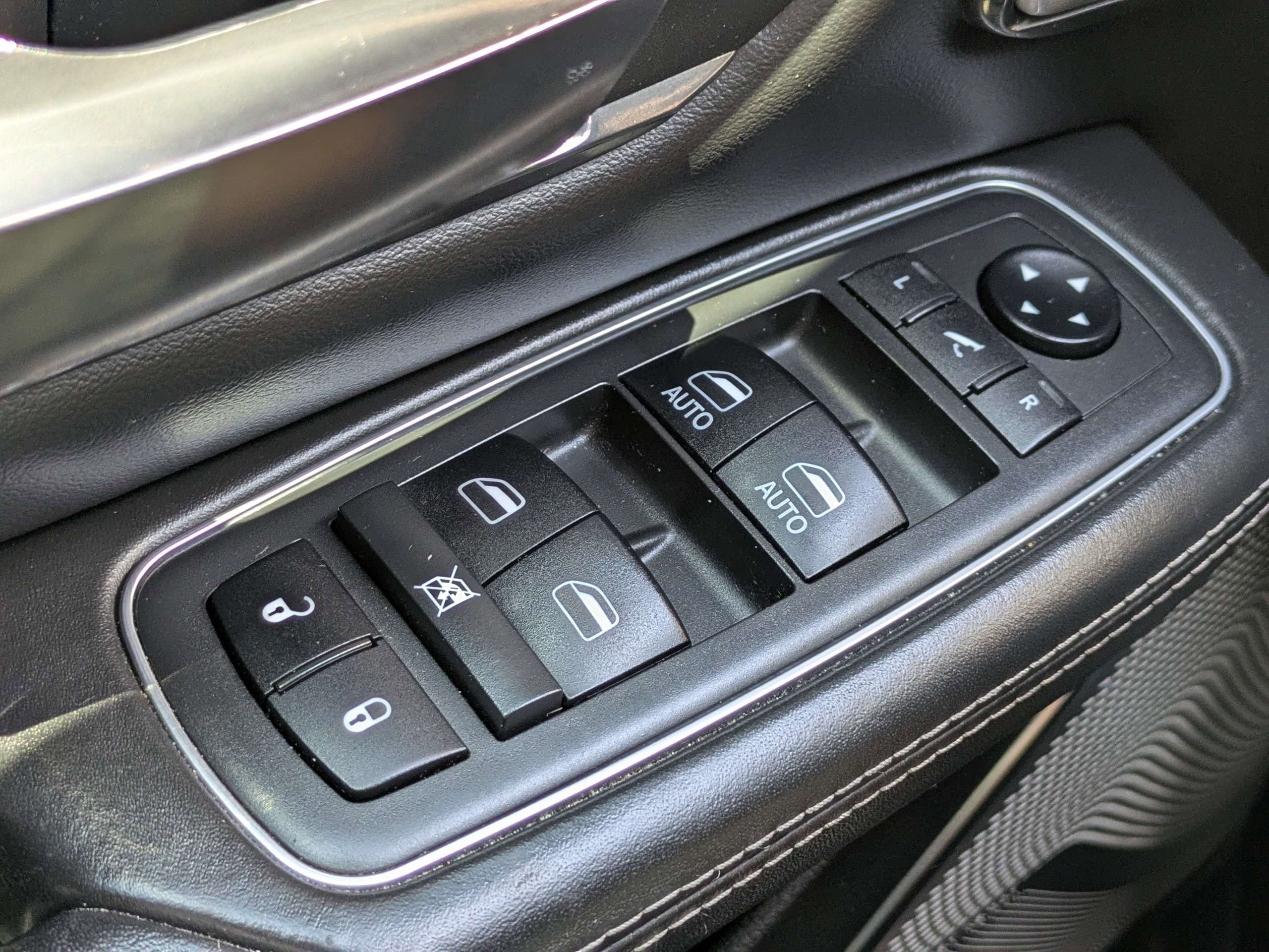 Used 2019 RAM 1500 Limited RWD image 20
