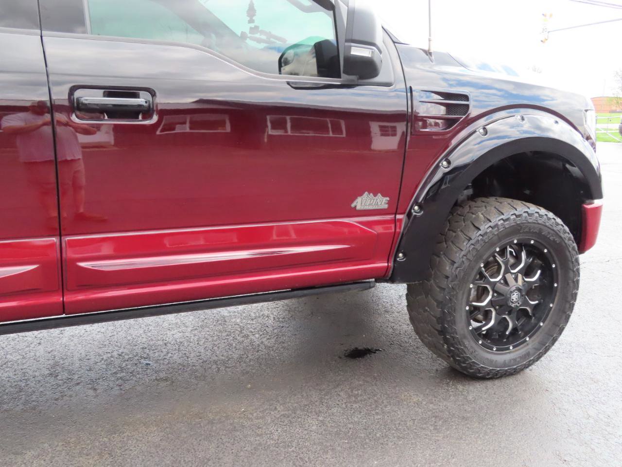 Used 2016 Ford F150 XLT w/ Equipment Group 302A Luxury AWD/4WD image 22