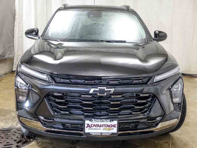 New 2026 Chevrolet Trax ACTIV w/ Sunroof Package FWD image 5