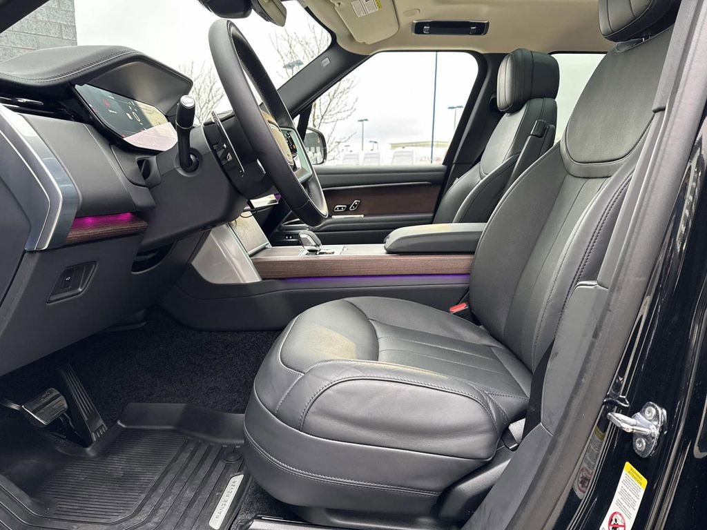 Certified 2024 Land Rover Range Rover SE AWD/4WD image 20