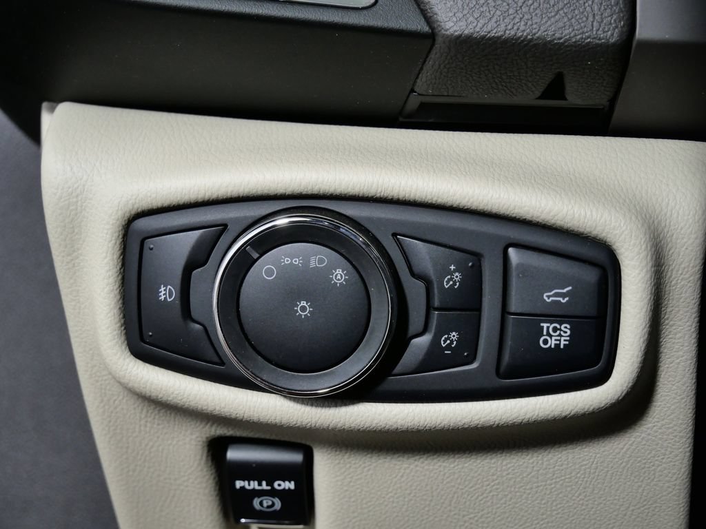Used 2020 Lincoln Nautilus Reserve w/ Equipment Group 201A AWD/4WD image 24