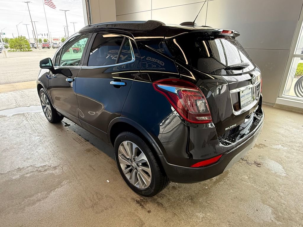 Used 2018 Buick Encore Preferred AWD/4WD image 3
