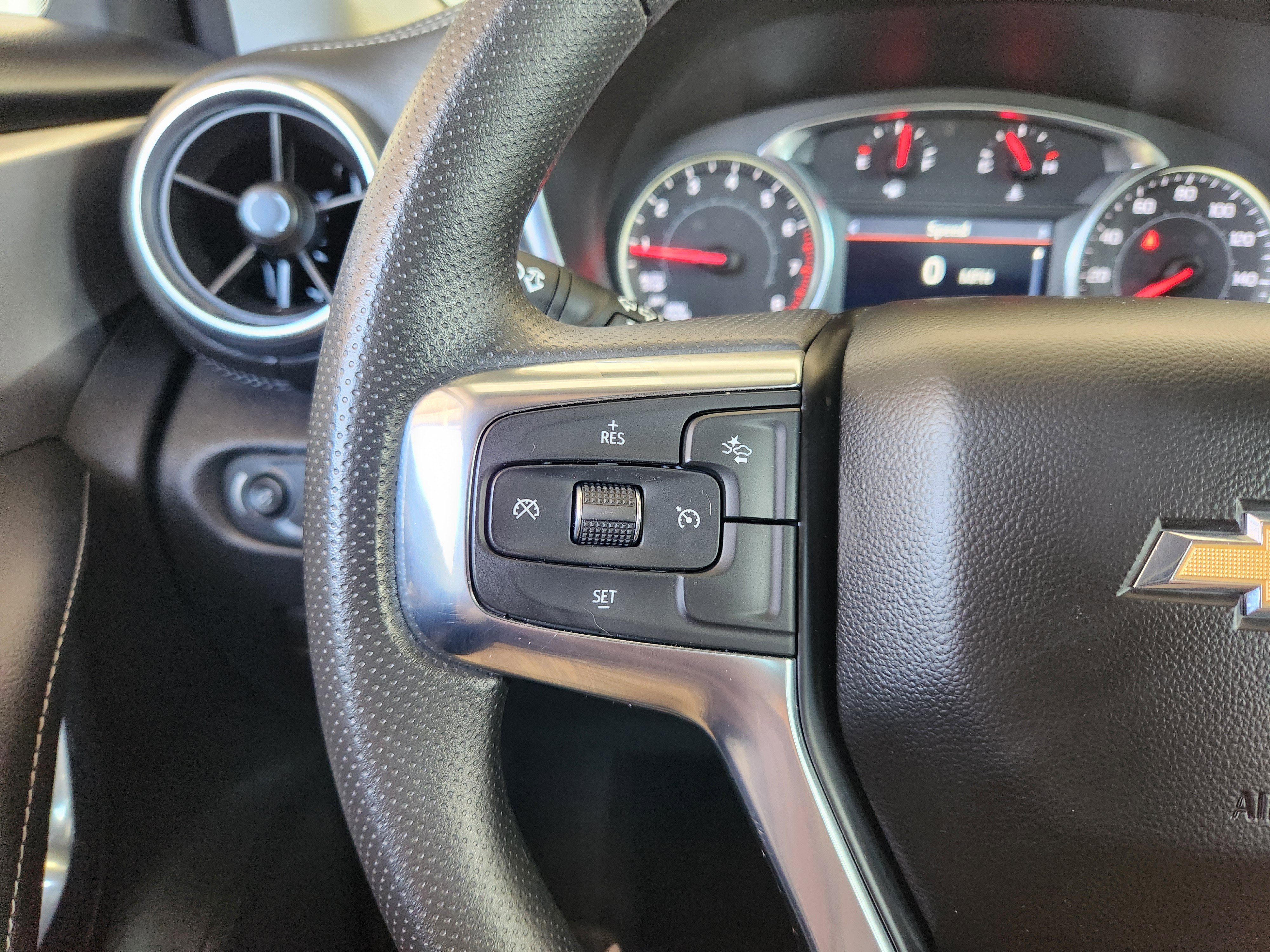 Certified 2025 Chevrolet Blazer LT image 30