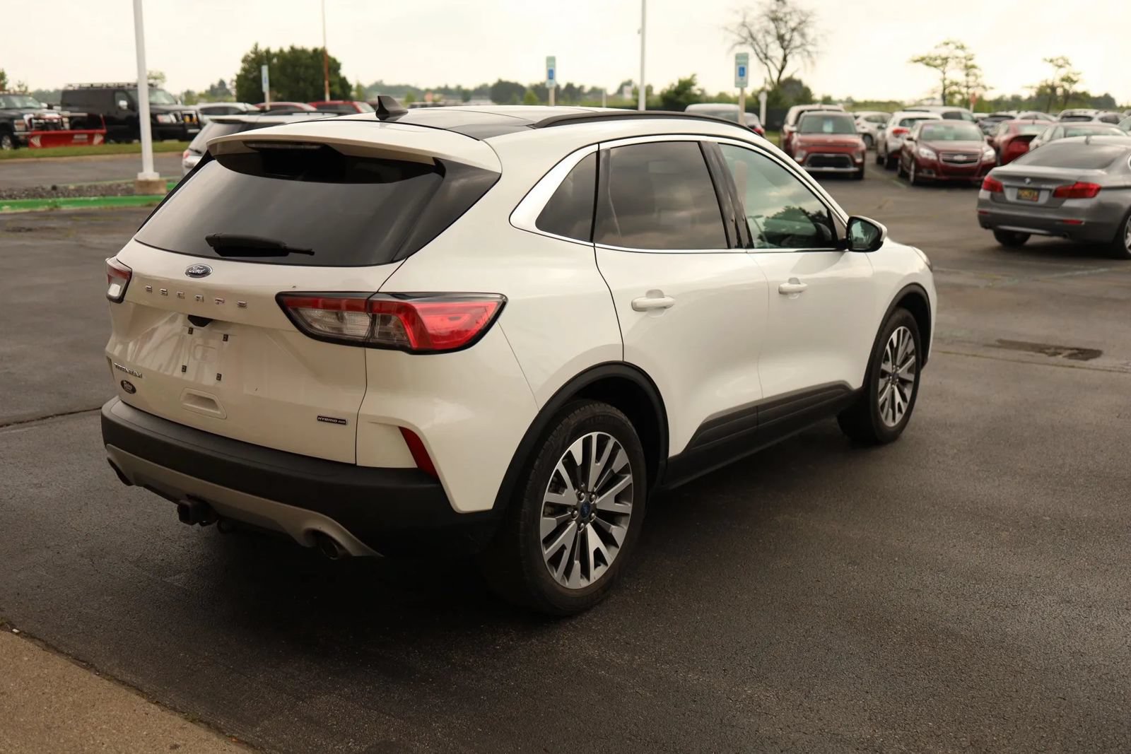 Used 2022 Ford Escape Titanium w/ Class II Trailer Tow Package AWD/4WD image 5
