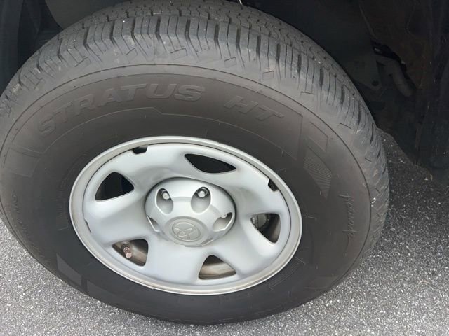 Used 2023 Toyota Tacoma SR image 2