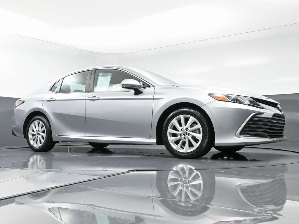 Used 2024 Toyota Camry LE image 47