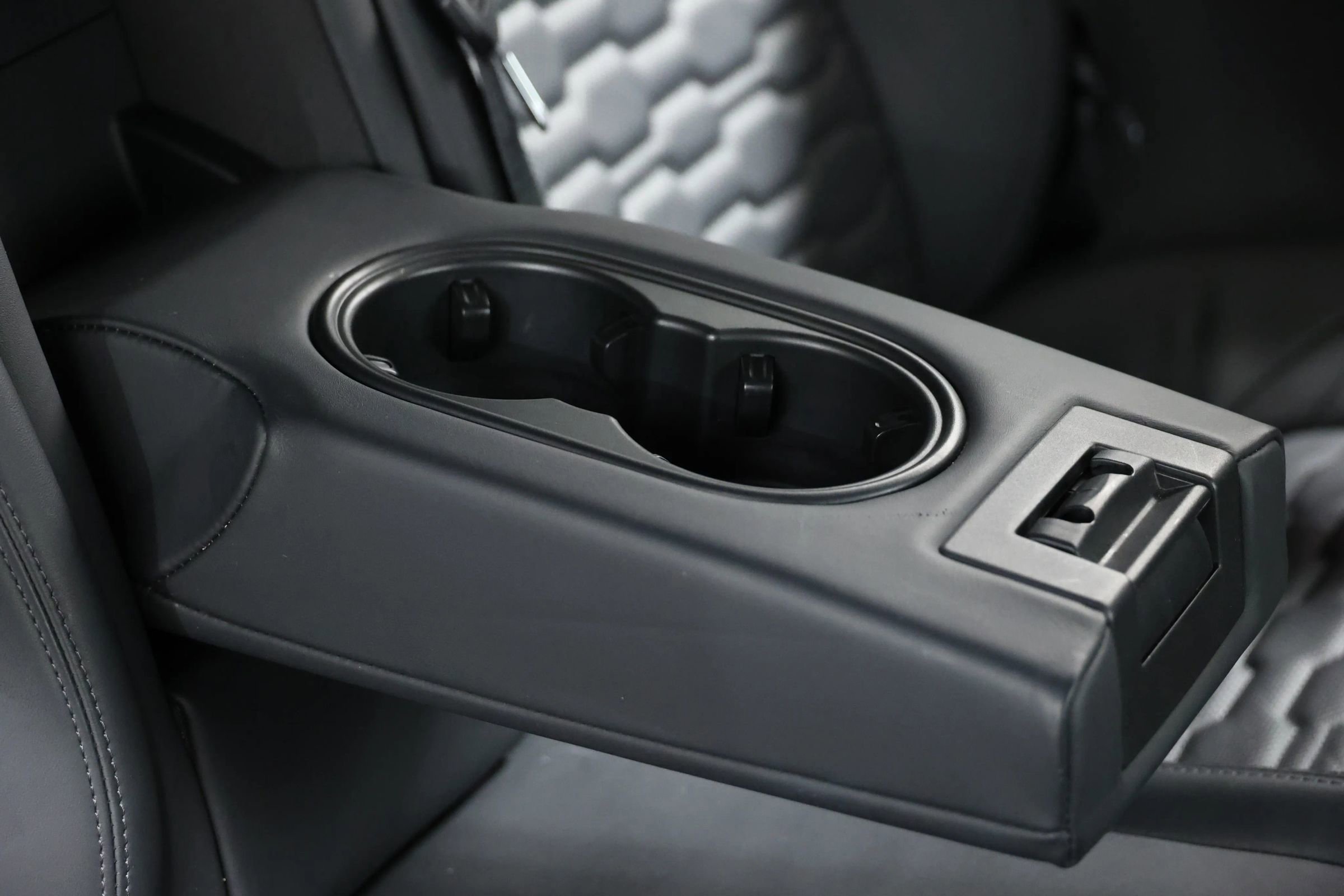 Used 2022 Audi RS e-tron GT w/ Carbon Performance Package image 71