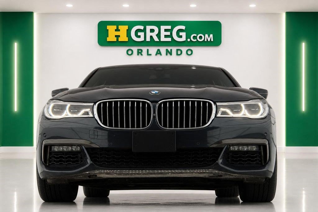 Used 2019 BMW 750i xDrive w/ M Sport Package AWD/4WD image 4