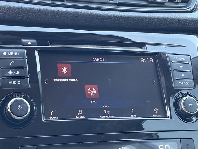 Used 2019 Nissan Rogue SV image 17