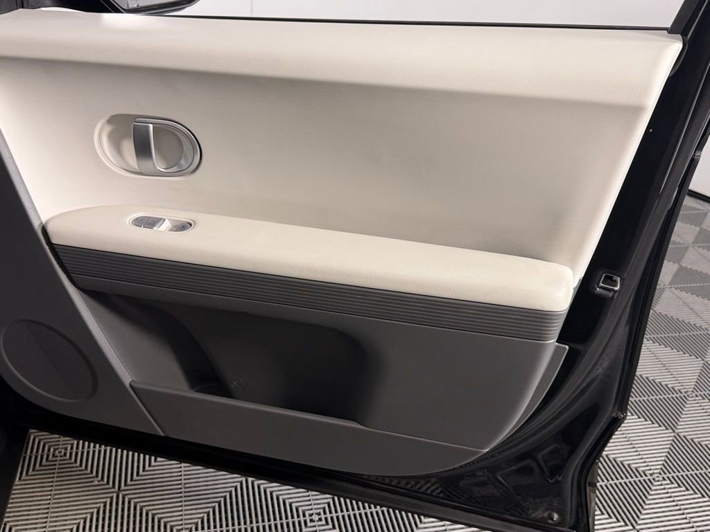 Used 2024 Hyundai Ioniq 5 SEL RWD image 34