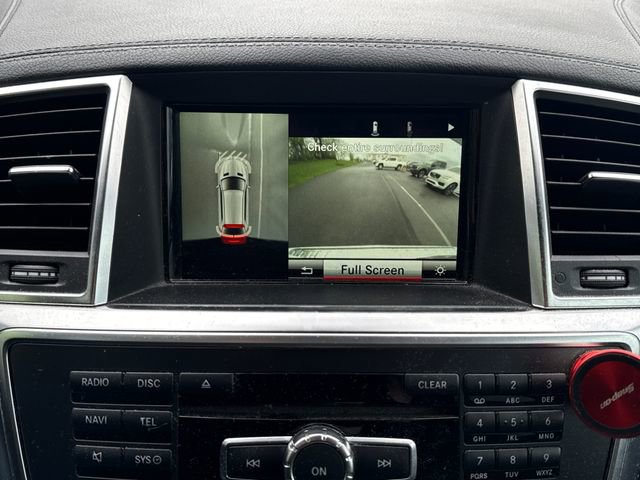 Used 2015 Mercedes-Benz GL 550 4MATIC image 30