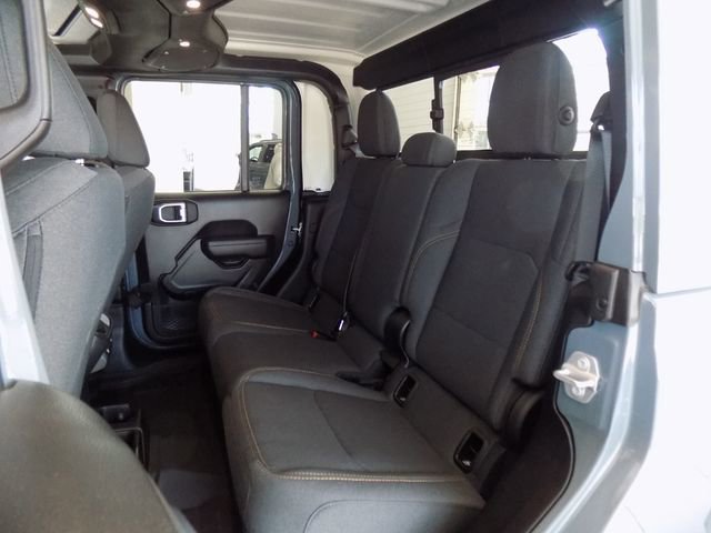 Certified 2024 Jeep Gladiator Sport AWD/4WD image 24