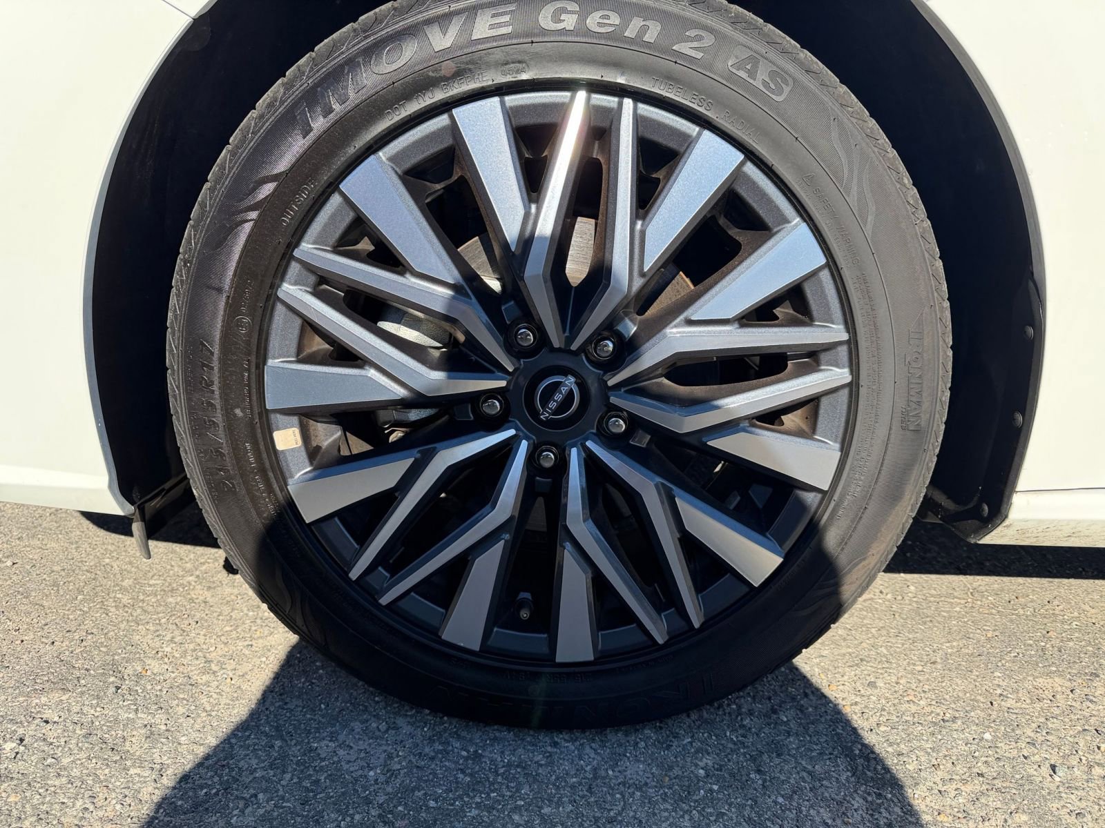 Used 2025 Nissan Altima 2.5 SV image 29