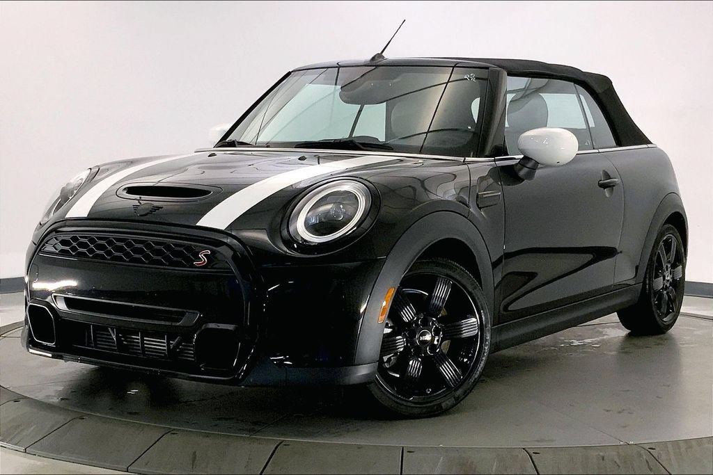 Certified 2023 MINI Cooper S w/ Signature Upholstery Package FWD image 11