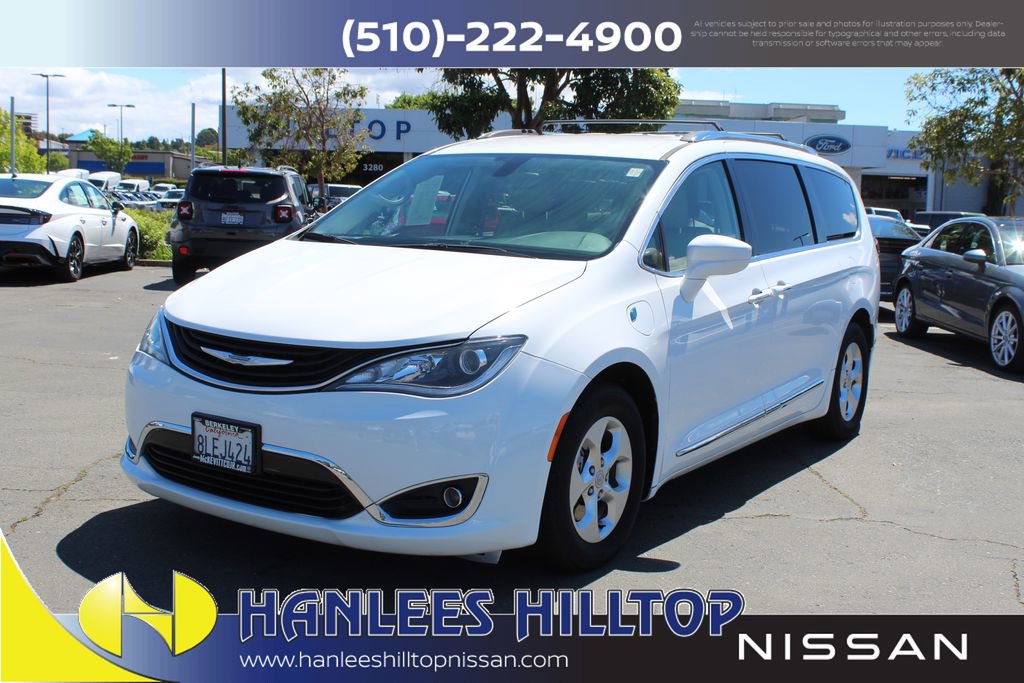 Used 2018 Chrysler Pacifica Touring-L image 3