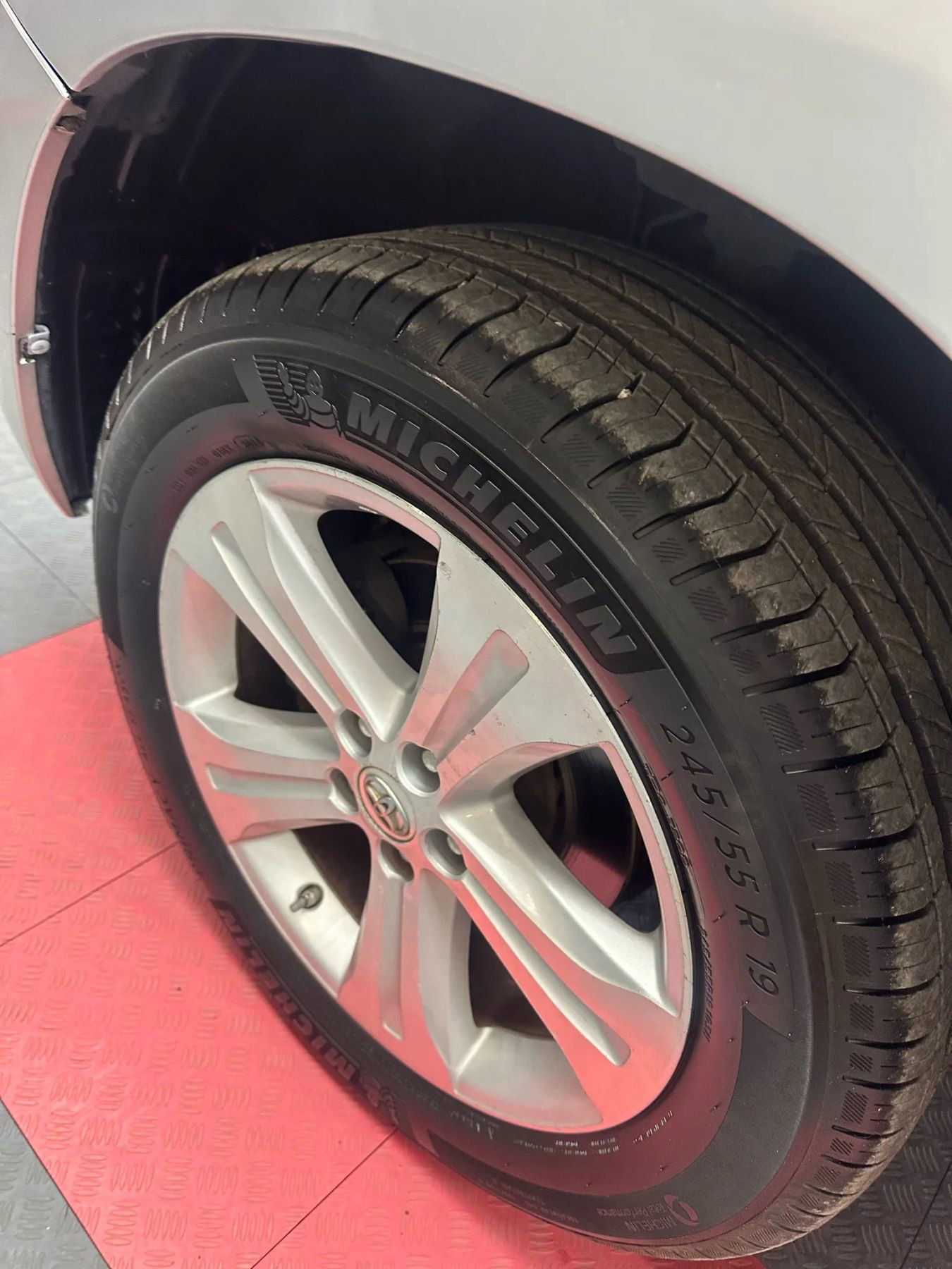 Used 2010 Toyota Highlander Limited image 43